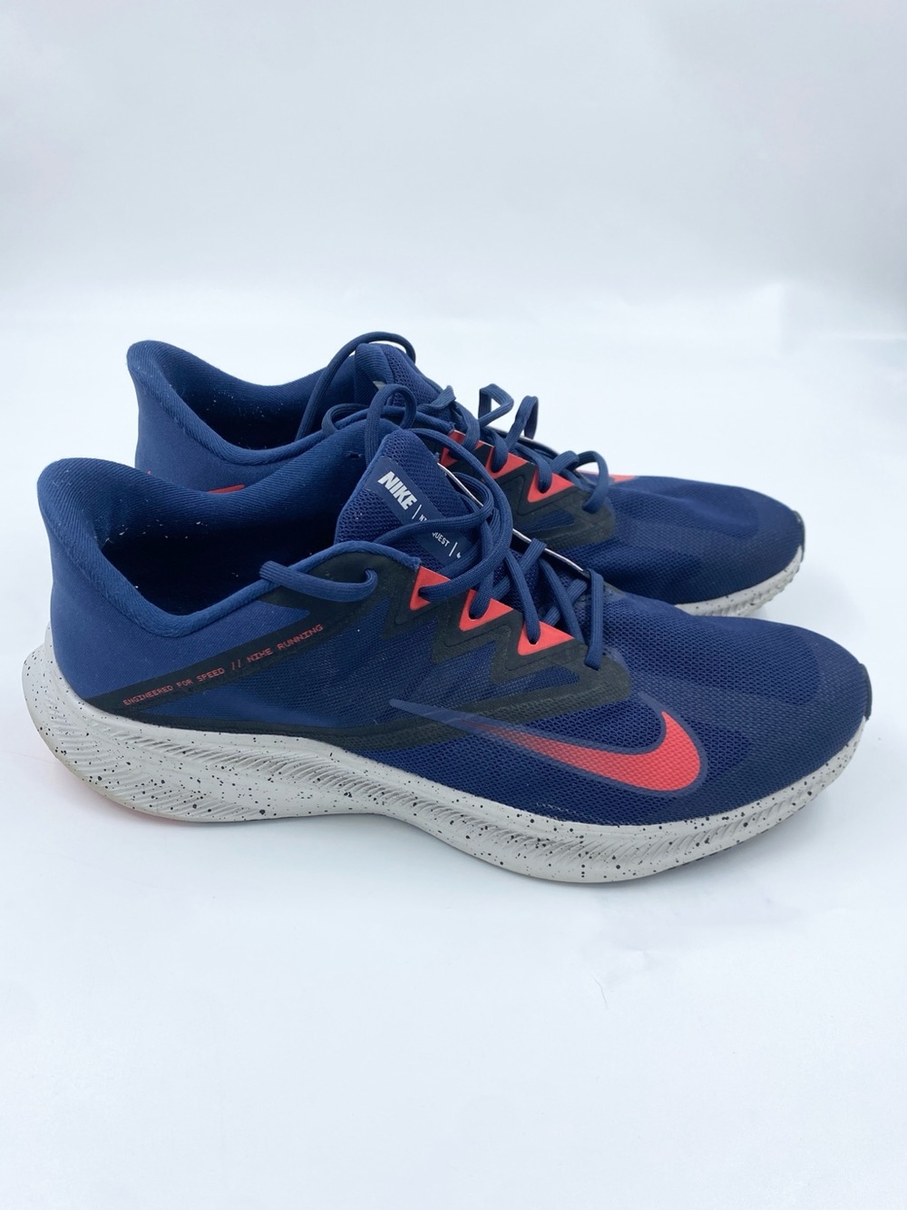 Nike Quest Running Sneakers 14 EUC